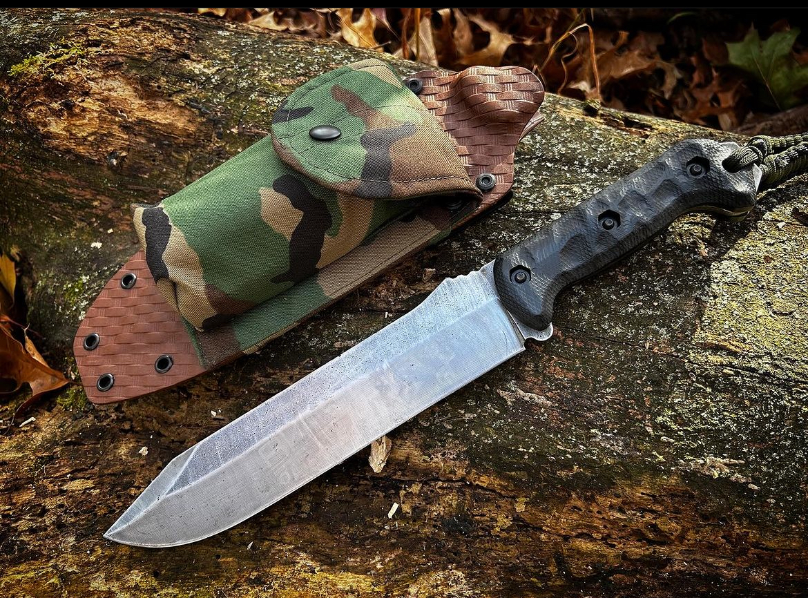 Best Large Bushcraft Survival Knife | Becker ESEE & More
